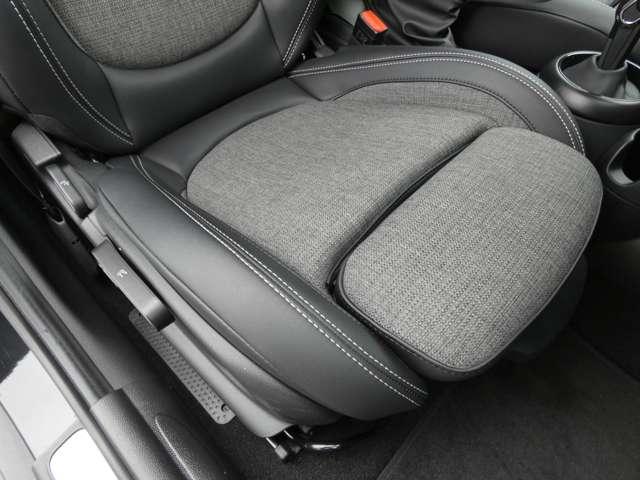 ＭＩＮＩ クーパーＤプレミアムプラスパッケージクラシックトリム　正規認定中古車　保証整備付　ＥＴＣ　ドラレコ　バックカメラ　衝突被害軽減ブレーキ　アイドリングストップ　障害物センサー　車線逸脱防止支援システム　クルーズコントロール　ＬＥＤヘッドライト（31枚目）