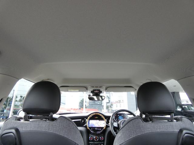 ＭＩＮＩ 　正規認定中古車　保証整備付　ナビ　ＥＴＣ　バックカメラ　衝突軽減ブレーキ　アイドリングストップ　障害物ソナー　レーンキープ　アクティブクルコン　ＬＥＤライト　純正ホイール（31枚目）