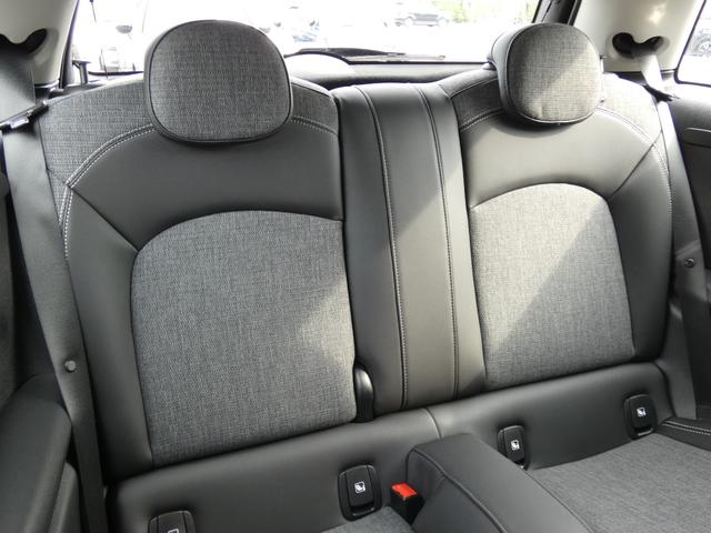 ＭＩＮＩ 　正規認定中古車　保証整備付　ナビ　ＥＴＣ　バックカメラ　衝突軽減ブレーキ　アイドリングストップ　障害物ソナー　レーンキープ　アクティブクルコン　ＬＥＤライト　純正ホイール（32枚目）