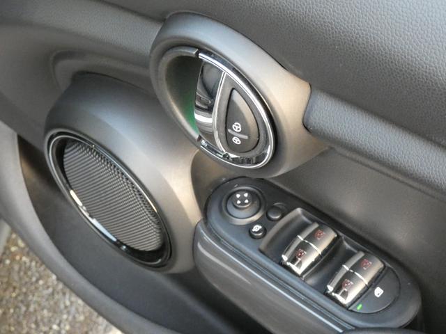 MINI クーパーD 正規認定中古車 保証整備付 ナビ ETC ドラレコ バックカメラ 衝突軽減ブレーキ アイドリングストップ 障害物ソナー LEDライト 純正ホイール(26枚目)