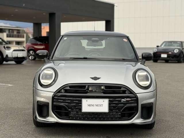 ＭＩＮＩ クーパーＳ　ジョン・クーパー・ワークス・トリム　ミニクーパーＳ３ドア・認定中古車・ジョンクーパーワークストリム・Ｍパッケージ・電動シート・ハーマンカードンスピーカー・１７インチホイール（2枚目）