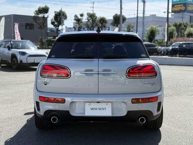 ＭＩＮＩ クーパーＳＤ　クラブマン　正規認定中古車　保証整備付　ナビ　ＥＴＣ　ドラレコ　バックカメラ　　衝突軽減ブレーキ　アイドリングストップ　障害物ソナー　　アクティブクルコン　ＬＥＤライト　純正ホイール（9枚目）