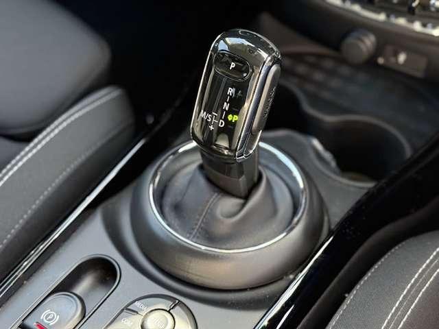 ＭＩＮＩ クーパーＳＤ　クラブマン　正規認定中古車　保証整備付　ナビ　ＥＴＣ　ドラレコ　バックカメラ　　衝突軽減ブレーキ　アイドリングストップ　障害物ソナー　　アクティブクルコン　ＬＥＤライト　純正ホイール（24枚目）