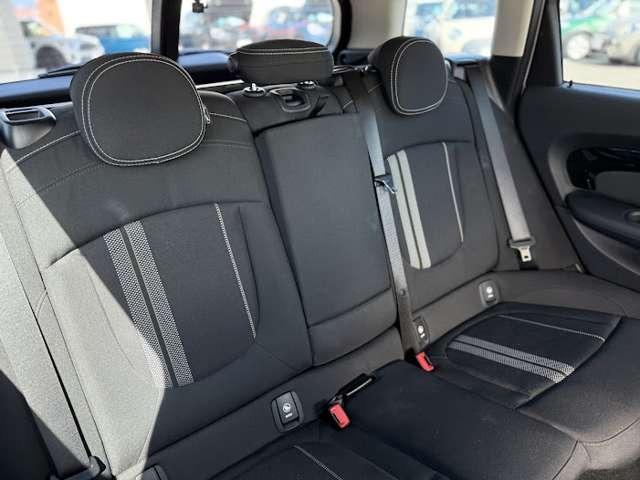 ＭＩＮＩ クーパーＳＤ　クラブマン　正規認定中古車　保証整備付　ナビ　ＥＴＣ　ドラレコ　バックカメラ　　衝突軽減ブレーキ　アイドリングストップ　障害物ソナー　　アクティブクルコン　ＬＥＤライト　純正ホイール（27枚目）