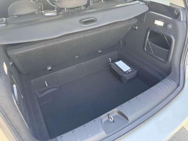 ＭＩＮＩ クーパーＳＤ　クラブマン　正規認定中古車　保証整備付　ナビ　ＥＴＣ　ドラレコ　バックカメラ　　衝突軽減ブレーキ　アイドリングストップ　障害物ソナー　　アクティブクルコン　ＬＥＤライト　純正ホイール（36枚目）