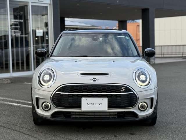 ＭＩＮＩ クーパーＳＤ　クラブマン　クラシック・トリム　正規認定中古車　ａｐｐｌｅｃａｒｐｌａｙ　ＥＴＣ　バックカメラ　　衝突軽減ブレーキ　アイドリングストップ　障害物ソナー　　　ＬＥＤライト　純正ホイール（5枚目）