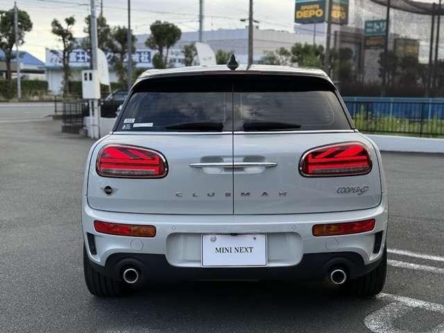 ＭＩＮＩ クーパーＳＤ　クラブマン　クラシック・トリム　正規認定中古車　ａｐｐｌｅｃａｒｐｌａｙ　ＥＴＣ　バックカメラ　　衝突軽減ブレーキ　アイドリングストップ　障害物ソナー　　　ＬＥＤライト　純正ホイール（10枚目）