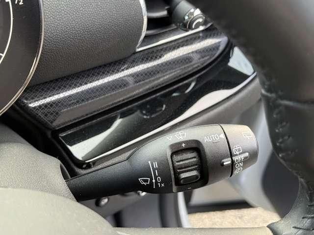 ＭＩＮＩ クーパーＳＤ　クラブマン　クラシック・トリム　正規認定中古車　ａｐｐｌｅｃａｒｐｌａｙ　ＥＴＣ　バックカメラ　　衝突軽減ブレーキ　アイドリングストップ　障害物ソナー　　　ＬＥＤライト　純正ホイール（21枚目）