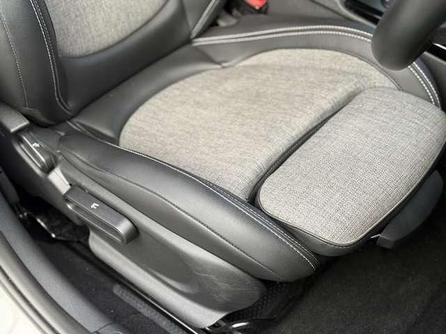 ＭＩＮＩ クーパーＳＤ　クラブマン　クラシック・トリム　正規認定中古車　ａｐｐｌｅｃａｒｐｌａｙ　ＥＴＣ　バックカメラ　　衝突軽減ブレーキ　アイドリングストップ　障害物ソナー　　　ＬＥＤライト　純正ホイール（28枚目）