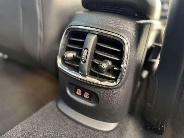 ＭＩＮＩ クーパーＳＤ　クラブマン　クラシック・トリム　正規認定中古車　ａｐｐｌｅｃａｒｐｌａｙ　ＥＴＣ　バックカメラ　　衝突軽減ブレーキ　アイドリングストップ　障害物ソナー　　　ＬＥＤライト　純正ホイール（31枚目）