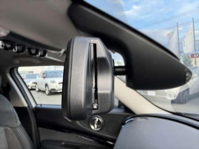 ＭＩＮＩ クーパーＳＤ　クラブマン　クラシック・トリム　正規認定中古車　ａｐｐｌｅｃａｒｐｌａｙ　ＥＴＣ　バックカメラ　　衝突軽減ブレーキ　アイドリングストップ　障害物ソナー　　　ＬＥＤライト　純正ホイール（33枚目）