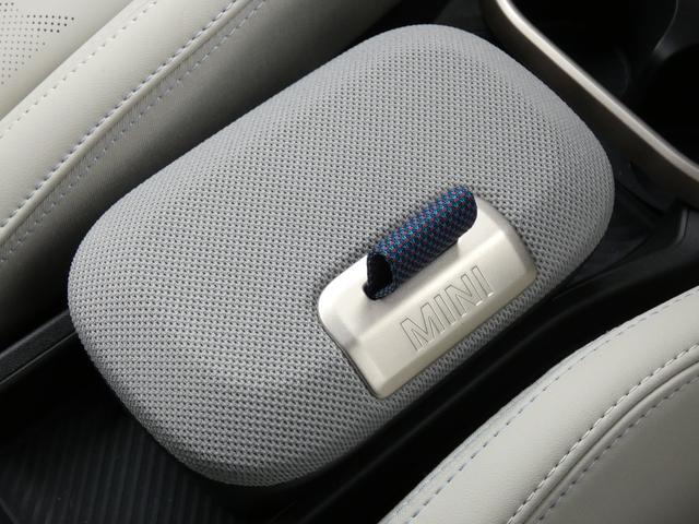 MINI クーパーC フェイバード・トリム 正規認定中古車 保証整備付 弊社試乗車 ナビ ETC バックカメラ 衝突軽減ブレーキ アイドリングストップ 障害物ソナー レーンキープ アクティブクルコン LEDライト 純正ホイール(20枚目)