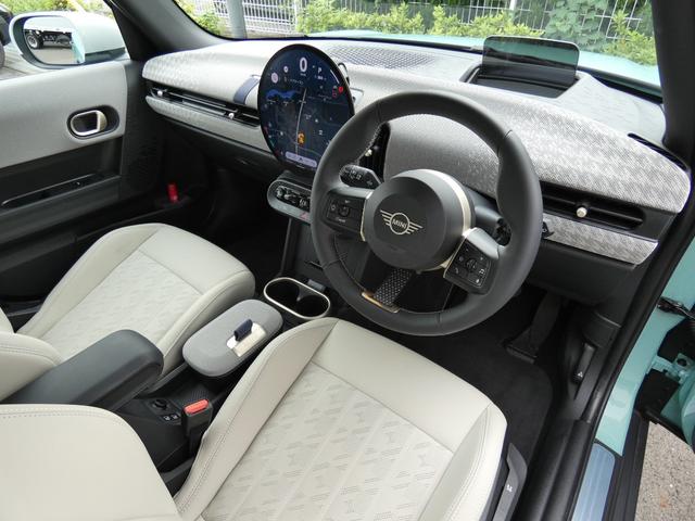 MINI クーパーC フェイバード・トリム 正規認定中古車 保証整備付 弊社試乗車 ナビ ETC バックカメラ 衝突軽減ブレーキ アイドリングストップ 障害物ソナー レーンキープ アクティブクルコン LEDライト 純正ホイール(25枚目)