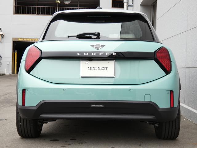 MINI クーパーC フェイバード・トリム 正規認定中古車 保証整備付 弊社試乗車 ナビ ETC バックカメラ 衝突軽減ブレーキ アイドリングストップ 障害物ソナー レーンキープ アクティブクルコン LEDライト 純正ホイール(42枚目)