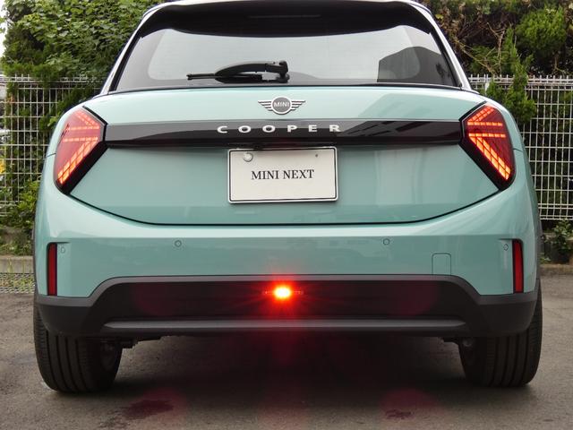 MINI クーパーC フェイバード・トリム 正規認定中古車 保証整備付 弊社試乗車 ナビ ETC バックカメラ 衝突軽減ブレーキ アイドリングストップ 障害物ソナー レーンキープ アクティブクルコン LEDライト 純正ホイール(47枚目)