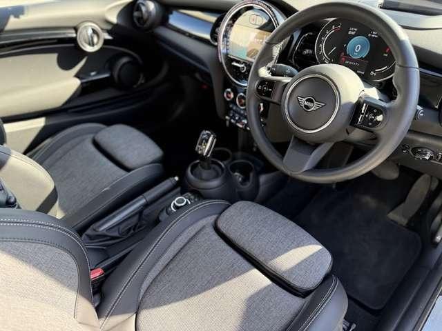 ＭＩＮＩ クーパー　クラシック・トリム　ミニクーパー３ドア・認定中古車・アップルカープレイ・シートヒーター・ＥＴＣ・１６インチ純正ホイール・クルーズコントロール（2枚目）