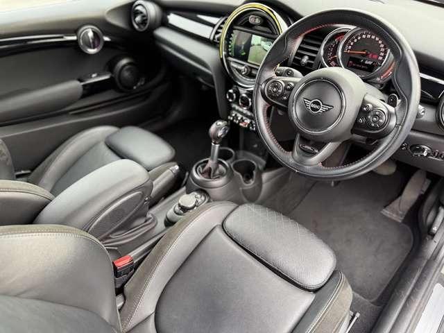 MINI クーパーSD 正規認定中古車 限定車 ナビ ETC ドラレコ バックカメラ  衝突軽減ブレーキ アイドリングストップ 障害物ソナー  アクティブクルコン LEDライト 純正ホイール(2枚目)