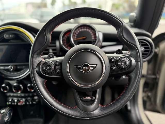 MINI クーパーSD 正規認定中古車 限定車 ナビ ETC ドラレコ バックカメラ  衝突軽減ブレーキ アイドリングストップ 障害物ソナー  アクティブクルコン LEDライト 純正ホイール(15枚目)