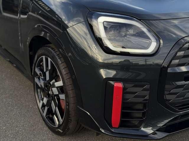 MINI ジョンクーパーワークス カントリーマンオール4JCW サンルーフ正規認定中古車 ナビ ETC ドラレコ バックカメラ  衝突軽減ブレーキ アイドリングストップ 障害物ソナー  アクティブクルコン LEDライト 純正ホイール(4枚目)
