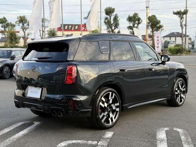 MINI ジョンクーパーワークス カントリーマンオール4JCW サンルーフ正規認定中古車 ナビ ETC ドラレコ バックカメラ  衝突軽減ブレーキ アイドリングストップ 障害物ソナー  アクティブクルコン LEDライト 純正ホイール(6枚目)
