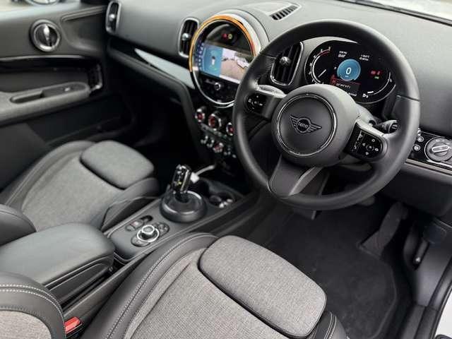 MINI クーパーD クロスオーバー クラシック・トリム 正規認定中古車  applecarplay ETC ドラレコ バックカメラ  衝突軽減ブレーキ アイドリングストップ 障害物ソナー  クルコン LEDライト 純正ホイール(3枚目)