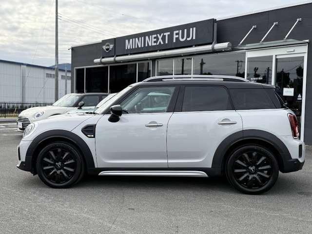MINI クーパーD クロスオーバー クラシック・トリム 正規認定中古車  applecarplay ETC ドラレコ バックカメラ  衝突軽減ブレーキ アイドリングストップ 障害物ソナー  クルコン LEDライト 純正ホイール(12枚目)