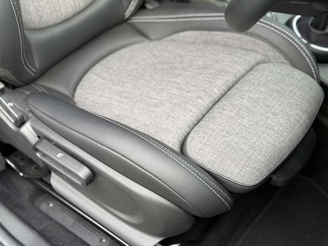 MINI クーパーD クロスオーバー クラシック・トリム 正規認定中古車  applecarplay ETC ドラレコ バックカメラ  衝突軽減ブレーキ アイドリングストップ 障害物ソナー  クルコン LEDライト 純正ホイール(29枚目)