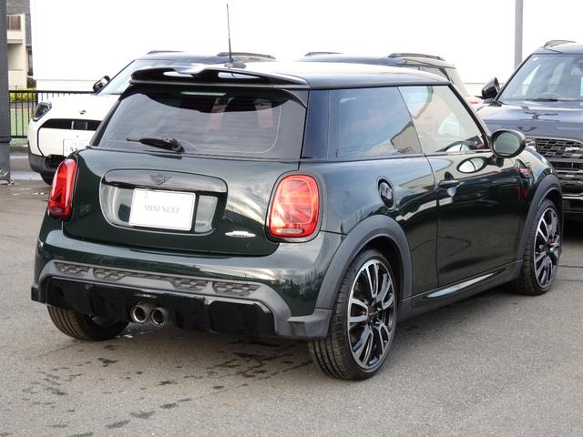 ＭＩＮＩ ジョンクーパーワークス　正規認定中古車　保証整備付　ナビ　ＥＴＣ　バックカメラ　衝突軽減ブレーキ　アイドリングストップ　障害物ソナー　レーンキープ　クルコン　ＬＥＤライト　純正ホイール（2枚目）