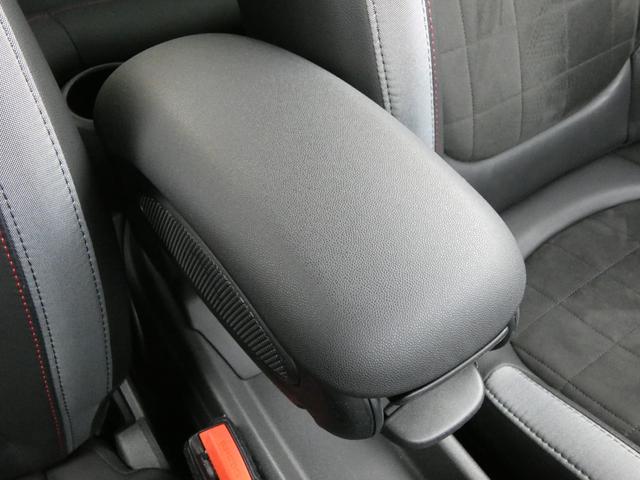 ＭＩＮＩ ジョンクーパーワークス　正規認定中古車　保証整備付　ナビ　ＥＴＣ　バックカメラ　衝突軽減ブレーキ　アイドリングストップ　障害物ソナー　レーンキープ　クルコン　ＬＥＤライト　純正ホイール（21枚目）