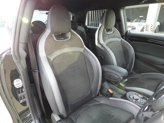 ＭＩＮＩ ジョンクーパーワークス　正規認定中古車　保証整備付　ナビ　ＥＴＣ　バックカメラ　衝突軽減ブレーキ　アイドリングストップ　障害物ソナー　レーンキープ　クルコン　ＬＥＤライト　純正ホイール（25枚目）