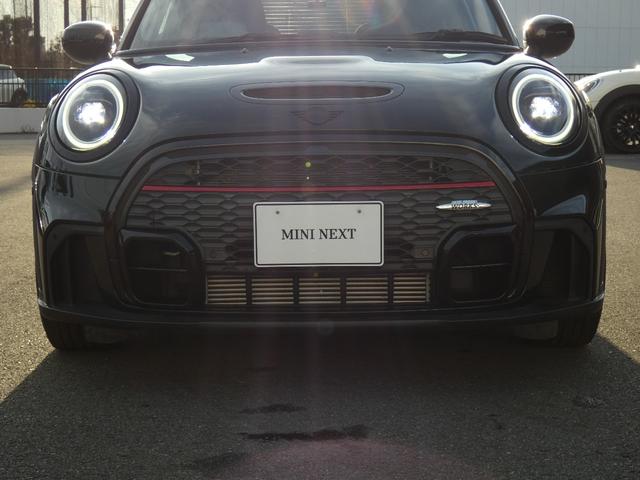 ＭＩＮＩ ジョンクーパーワークス　正規認定中古車　保証整備付　ナビ　ＥＴＣ　バックカメラ　衝突軽減ブレーキ　アイドリングストップ　障害物ソナー　レーンキープ　クルコン　ＬＥＤライト　純正ホイール（43枚目）