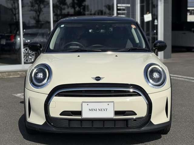 ＭＩＮＩ クーパー　認定中古車　保証整備付　　ＥＴＣ　バックカメラ　　衝突軽減ブレーキ　アイドリングストップ　　アクティブクルコン　　純正ホイール（9枚目）