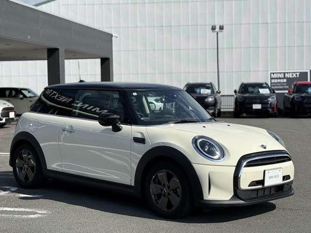 ＭＩＮＩ クーパー　認定中古車　保証整備付　　ＥＴＣ　バックカメラ　　衝突軽減ブレーキ　アイドリングストップ　　アクティブクルコン　　純正ホイール（10枚目）
