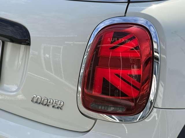 ＭＩＮＩ クーパー　認定中古車　保証整備付　　ＥＴＣ　バックカメラ　　衝突軽減ブレーキ　アイドリングストップ　　アクティブクルコン　　純正ホイール（17枚目）