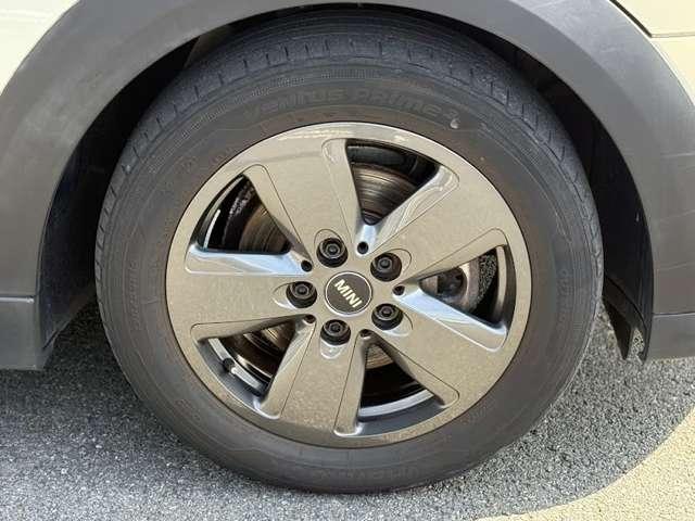 ＭＩＮＩ クーパー　認定中古車　保証整備付　　ＥＴＣ　バックカメラ　　衝突軽減ブレーキ　アイドリングストップ　　アクティブクルコン　　純正ホイール（40枚目）