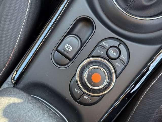 ＭＩＮＩ クーパー　クラブマン　認定中古車・ナビ・ＡＣＣ・ＥＴＣ・１８インチ純正ホイール・ドライブレコーダー（29枚目）