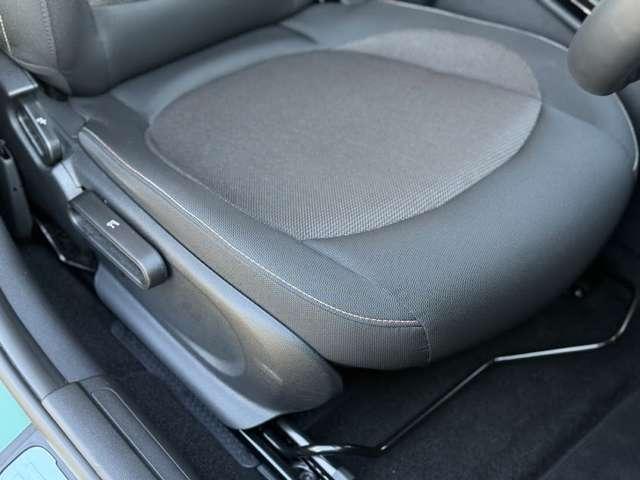 ＭＩＮＩ クーパー　クラブマン　認定中古車・ナビ・ＡＣＣ・ＥＴＣ・１８インチ純正ホイール・ドライブレコーダー（33枚目）