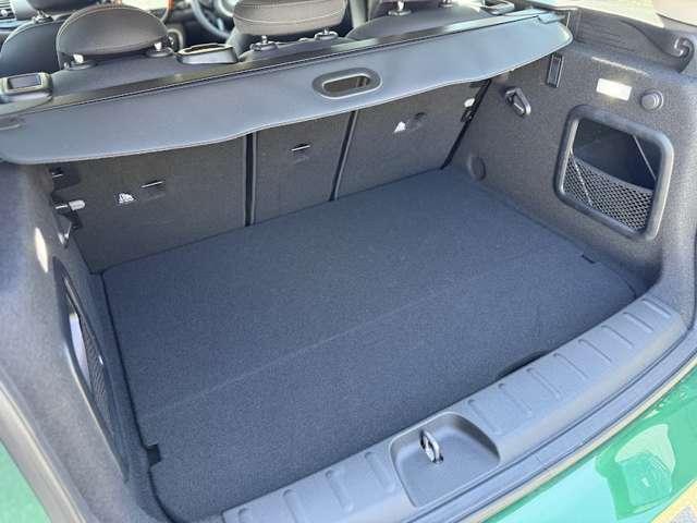 ＭＩＮＩ クーパー　クラブマン　認定中古車・ナビ・ＡＣＣ・ＥＴＣ・１８インチ純正ホイール・ドライブレコーダー（39枚目）