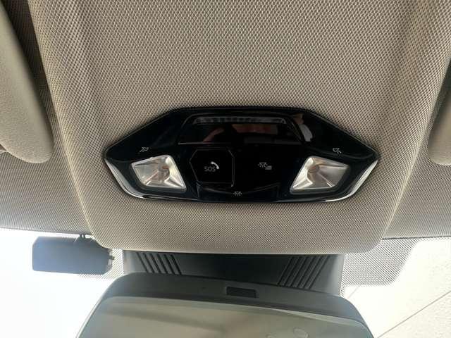 ＭＩＮＩ クーパーＣ　クラシック・トリム　クラシックトリム　正規認定中古車　保証整備付　　ナビ　ＥＴＣ　バックカメラ　衝突軽減ブレーキ　アイドリングストップ　障害物ソナー　レーンキープ　アクティブクルコン　ＬＥＤライト　純正ホイール（7枚目）