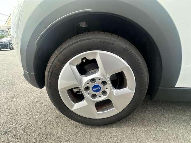 ＭＩＮＩ クーパーＣ　クラシック・トリム　クラシックトリム　正規認定中古車　保証整備付　　ナビ　ＥＴＣ　バックカメラ　衝突軽減ブレーキ　アイドリングストップ　障害物ソナー　レーンキープ　アクティブクルコン　ＬＥＤライト　純正ホイール（42枚目）