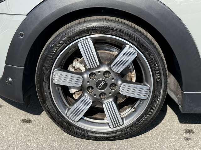MINI クーパー 60イヤーズエディション 正規認定中古車 ナビ ETC ドラレコ バックカメラ 衝突軽減ブレーキ アイドリングストップ 障害物ソナー クルコン 純正ホイール(8枚目)