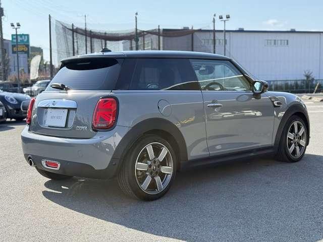 MINI クーパー 60イヤーズエディション 正規認定中古車 ナビ ETC ドラレコ バックカメラ 衝突軽減ブレーキ アイドリングストップ 障害物ソナー クルコン 純正ホイール(13枚目)