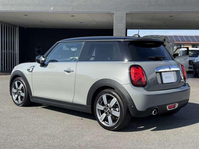 MINI クーパー 60イヤーズエディション 正規認定中古車 ナビ ETC ドラレコ バックカメラ 衝突軽減ブレーキ アイドリングストップ 障害物ソナー クルコン 純正ホイール(16枚目)