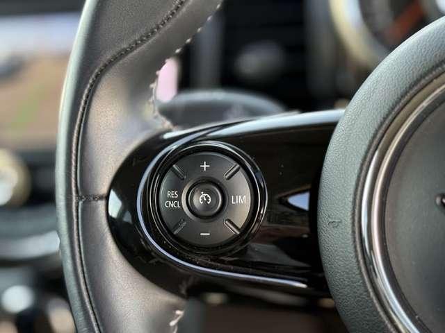 MINI クーパー 60イヤーズエディション 正規認定中古車 ナビ ETC ドラレコ バックカメラ 衝突軽減ブレーキ アイドリングストップ 障害物ソナー クルコン 純正ホイール(19枚目)
