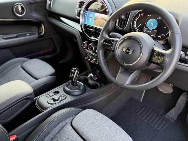 MINI クーパーD クロスオーバー 正規認定中古車 ナビ ETC2.0 ドラレコ バックカメラ 衝突軽減ブレーキ アイドリングストップ 障害物ソナー アクティブクルコン 純正ホイール(3枚目)