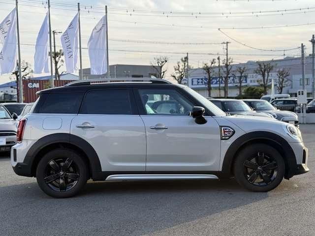 MINI クーパーD クロスオーバー 正規認定中古車 ナビ ETC2.0 ドラレコ バックカメラ 衝突軽減ブレーキ アイドリングストップ 障害物ソナー アクティブクルコン 純正ホイール(8枚目)