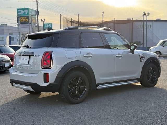 MINI クーパーD クロスオーバー 正規認定中古車 ナビ ETC2.0 ドラレコ バックカメラ 衝突軽減ブレーキ アイドリングストップ 障害物ソナー アクティブクルコン 純正ホイール(9枚目)