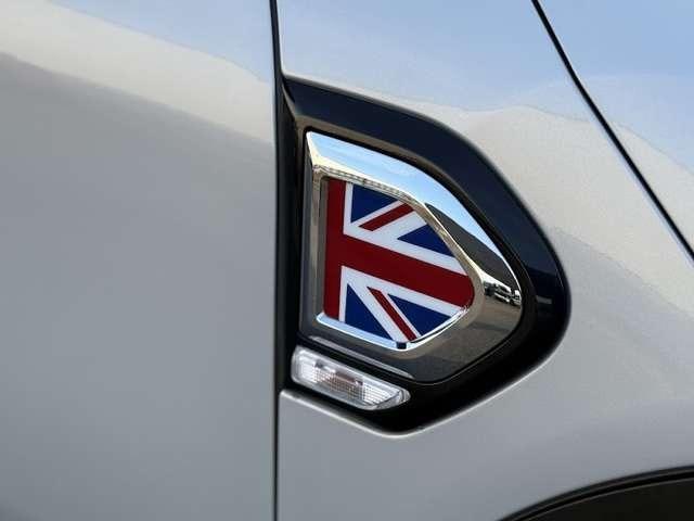 MINI クーパーD クロスオーバー 正規認定中古車 ナビ ETC2.0 ドラレコ バックカメラ 衝突軽減ブレーキ アイドリングストップ 障害物ソナー アクティブクルコン 純正ホイール(13枚目)