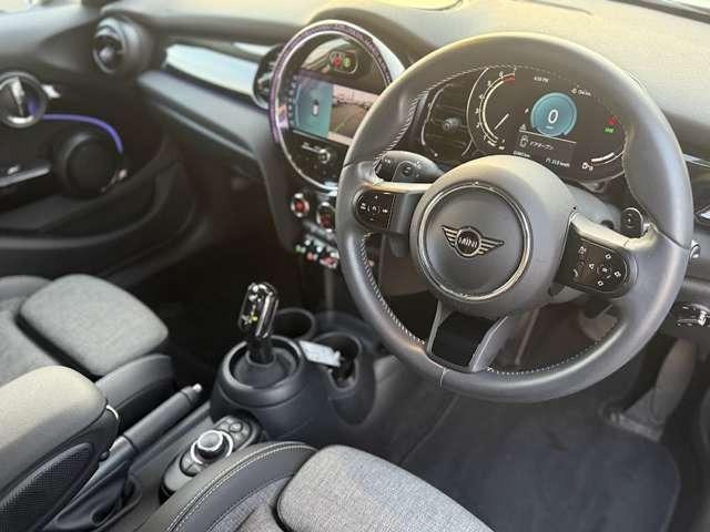 MINI クーパーS クラシック・トリム ミニクーパーS5ドア・認定中古車・パドルシフト・ETC・ドラレコ・クルーズコントロール(2枚目)