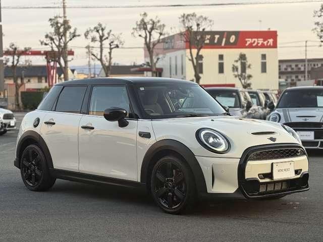 MINI クーパーS クラシック・トリム ミニクーパーS5ドア・認定中古車・パドルシフト・ETC・ドラレコ・クルーズコントロール(6枚目)
